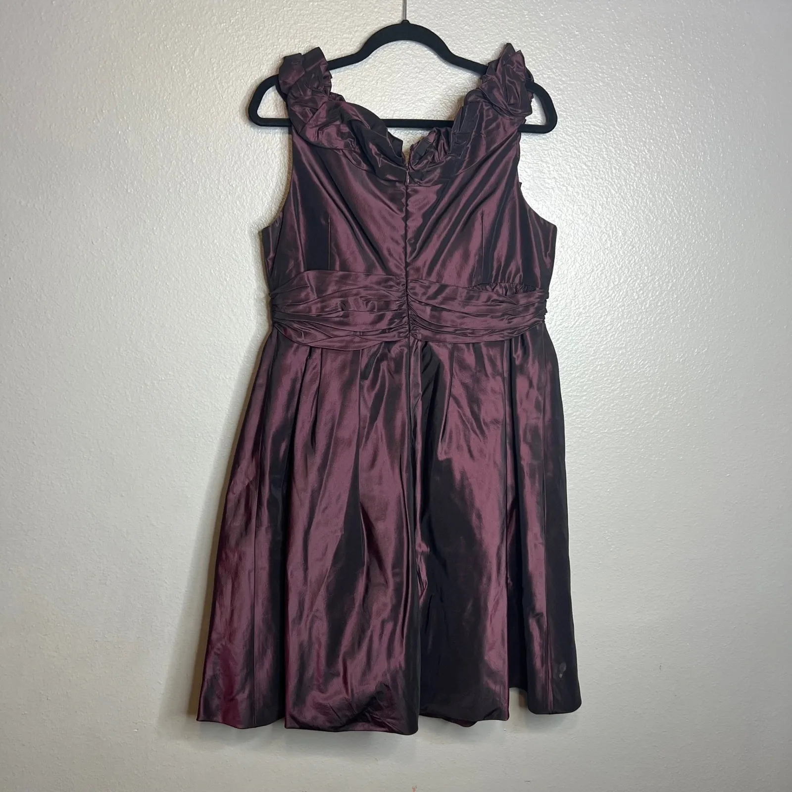 Teri Jon Rickie Freeman Silk Dress Size 14 Wine Short Ruffle Party‎ Cocktail Purple - Image 7