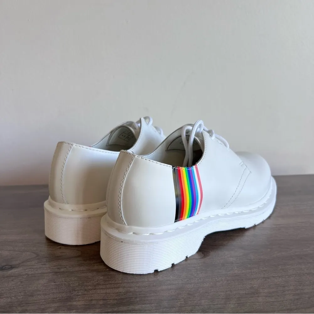 Dr. Martens Unisex 1461 Smooth White Leather Pride Oxford Size 8 or 7 #631 - Image 7