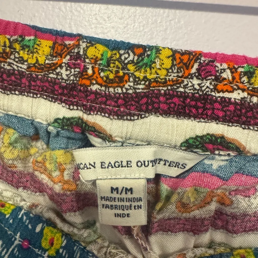 American Eagle‎ paisley multi colored flowy shorts - Image 3