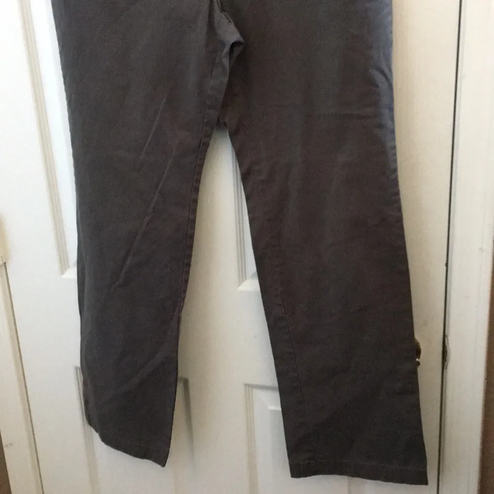 FINAL MARKDOWN Ladies dockers 12 - Image 2