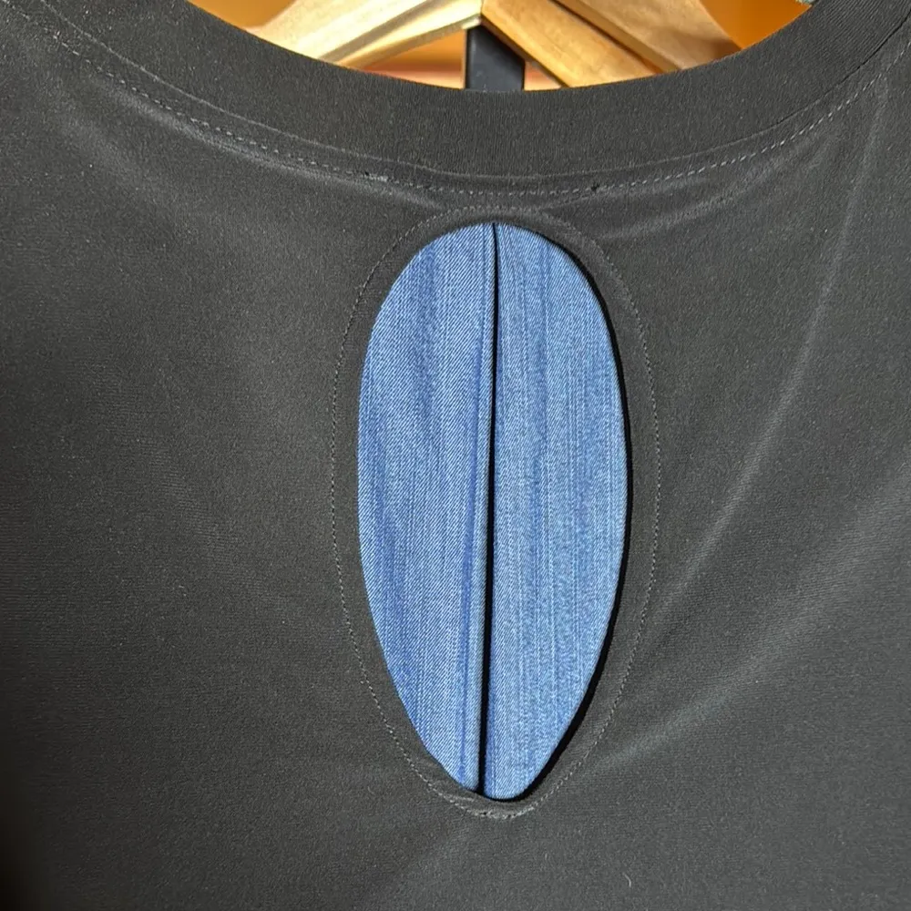 Joseph Ribkoff Black and Blue Long Sleeve Hi Low Shirt Size 10 - Image 7