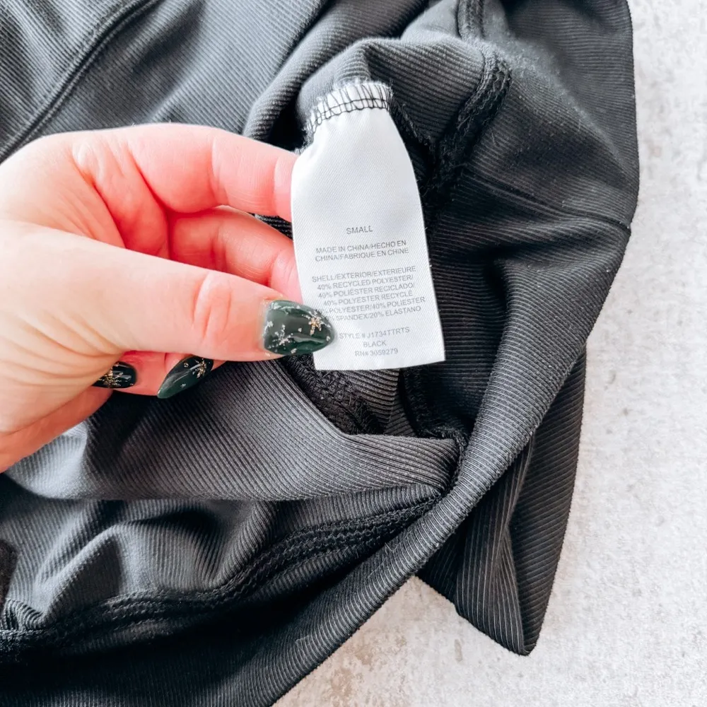 Recreation Thread & Supply Black Hooded Pull Over Size Small - Image 6