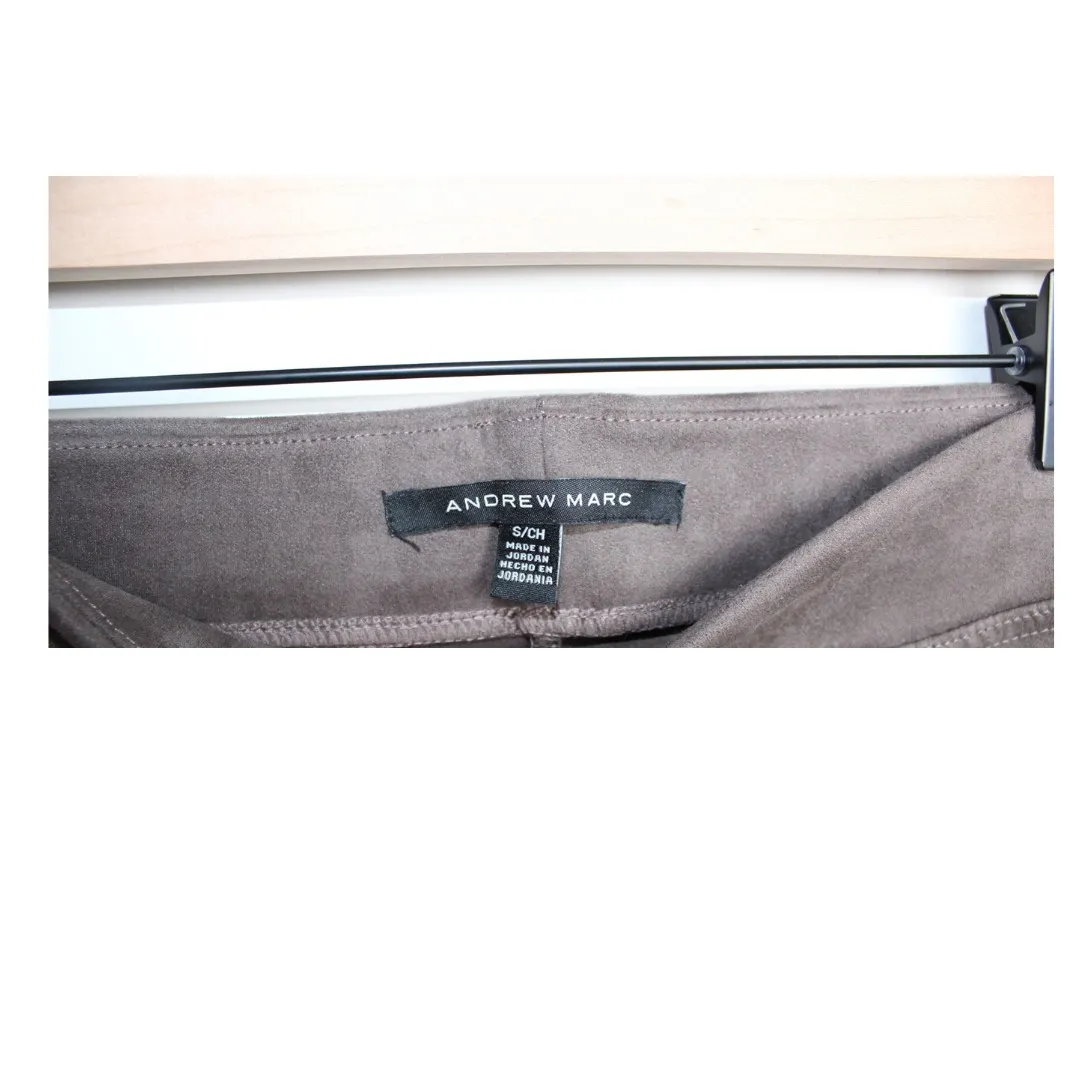 Andrew Marc Women's Ankle‎ Length Taupe Faux Suede Jeggings Size Small - Image 4