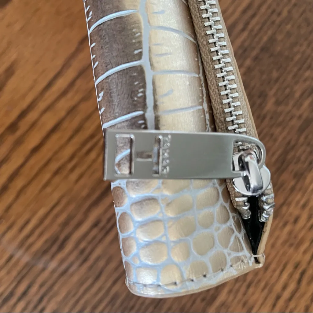 TAHARI Trifold Wallet Gold  Embossed Leather Crocodile Pattern CashCard Organize - Image 6