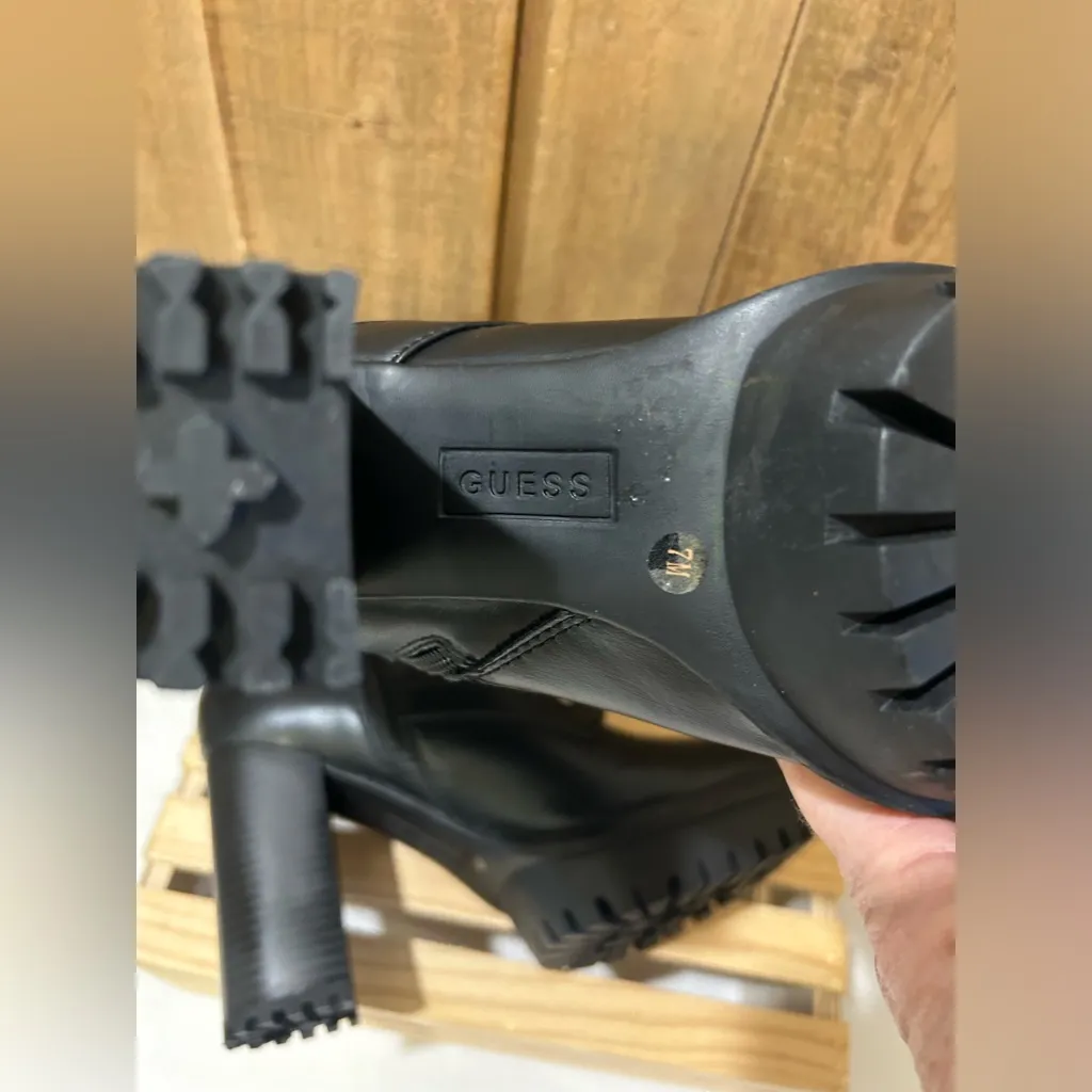 Guess LA Women’s Army Style Lace Up Zippered Ankle Boots Block 4” Heel Sz 7M - Image 9