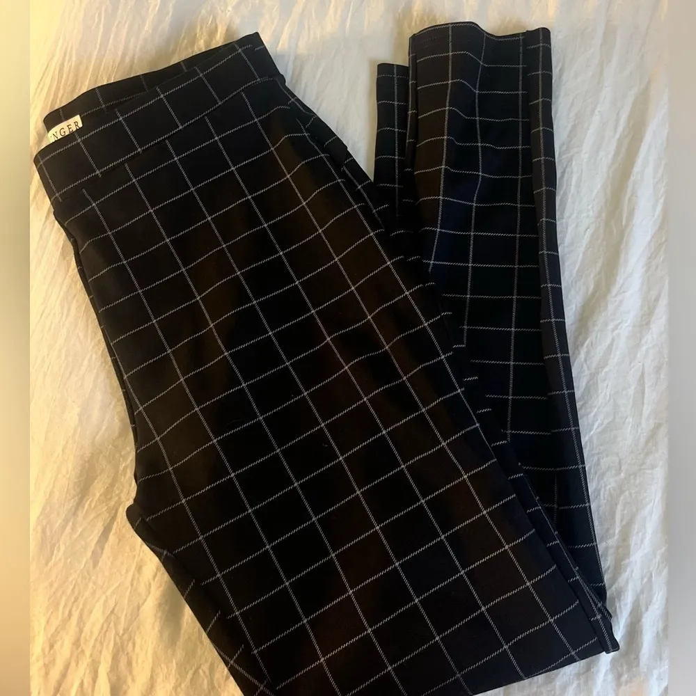 Kay Unger Black Checkered Dress Pants - Image 3