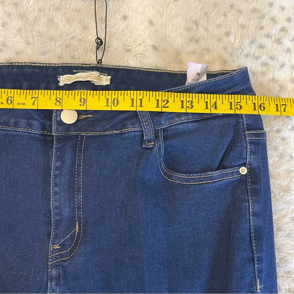 Home Folk Embroidered Flare Jeans - Image 9