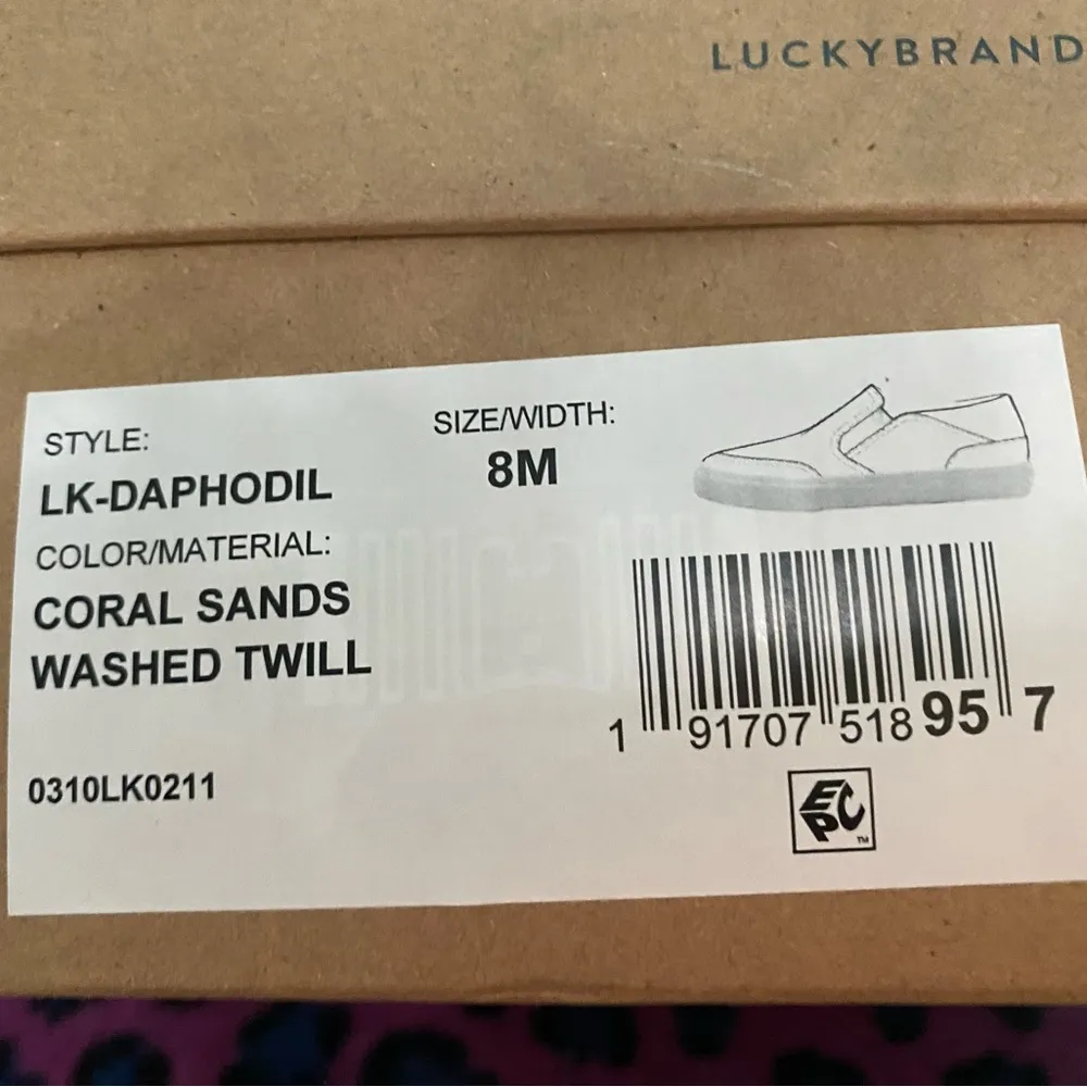 Lucky Brand coral slip ons - size 8 NWT - Image 2