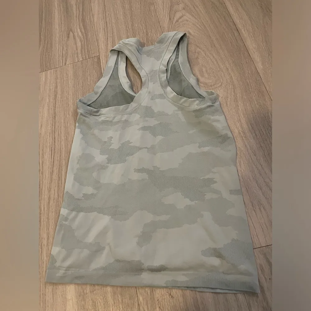 Athletic tank - Image 2