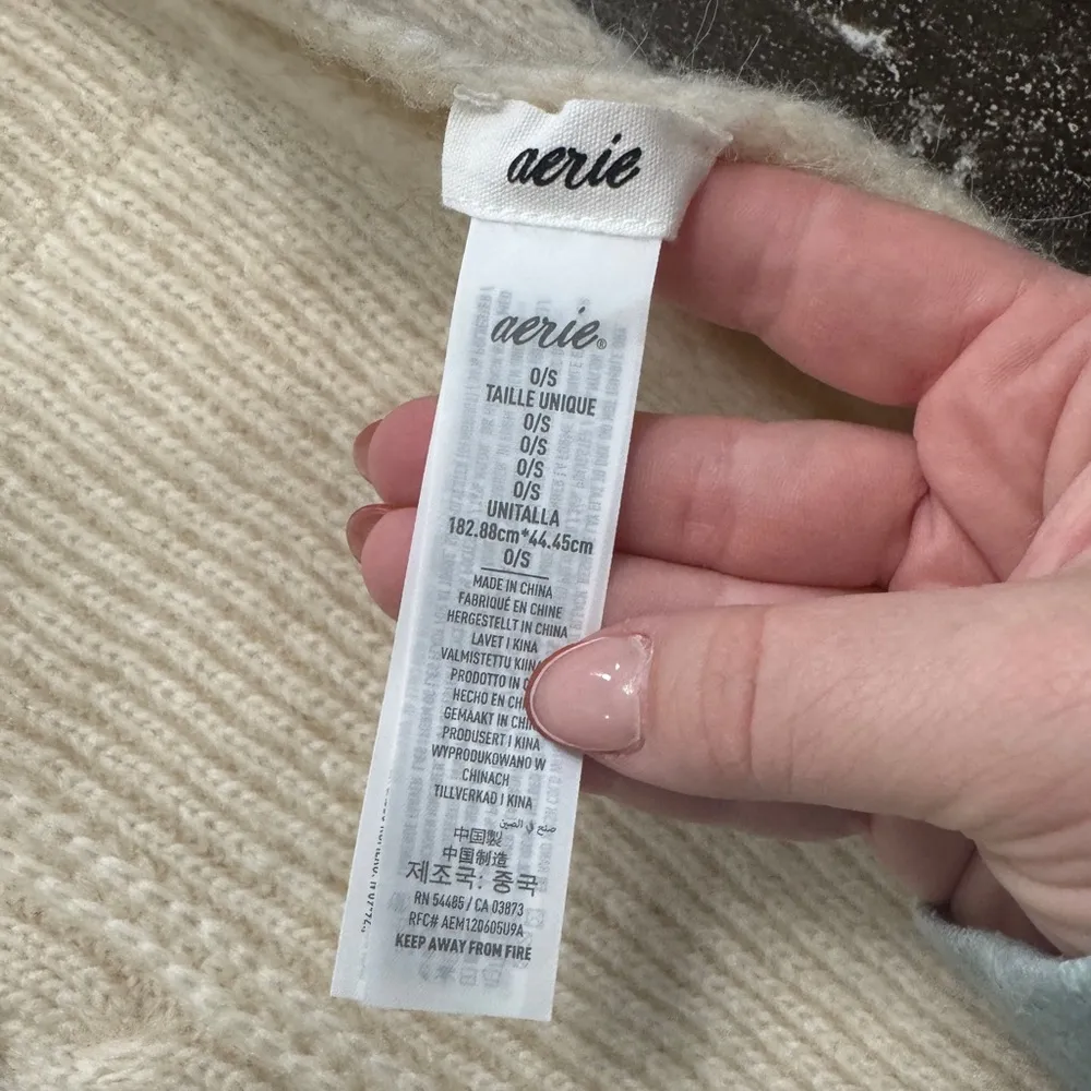 AERIE‎ NWOT Ivory Cable Knit Scarf Long Blanket Warmth Cozy - Image 3