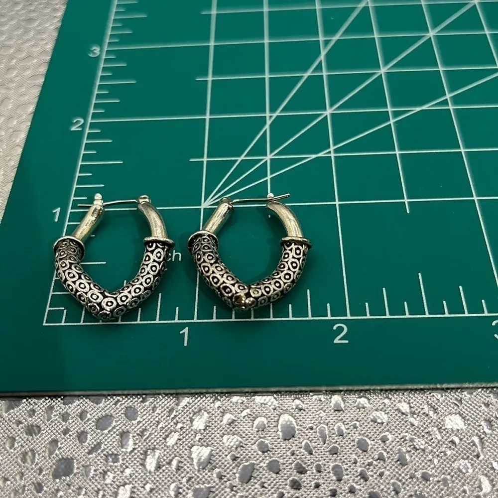 Premier Designs Earrings Tada Earrings. Antiqued Silver Plated Scroll Design - Image 12