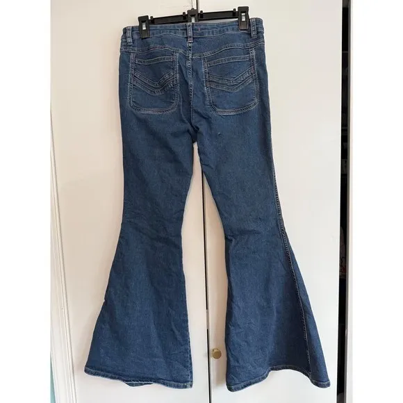 Free People Bell Bottom Jeans Size W 30 | 70's Retro | Boho | Festival | Western - Image 5