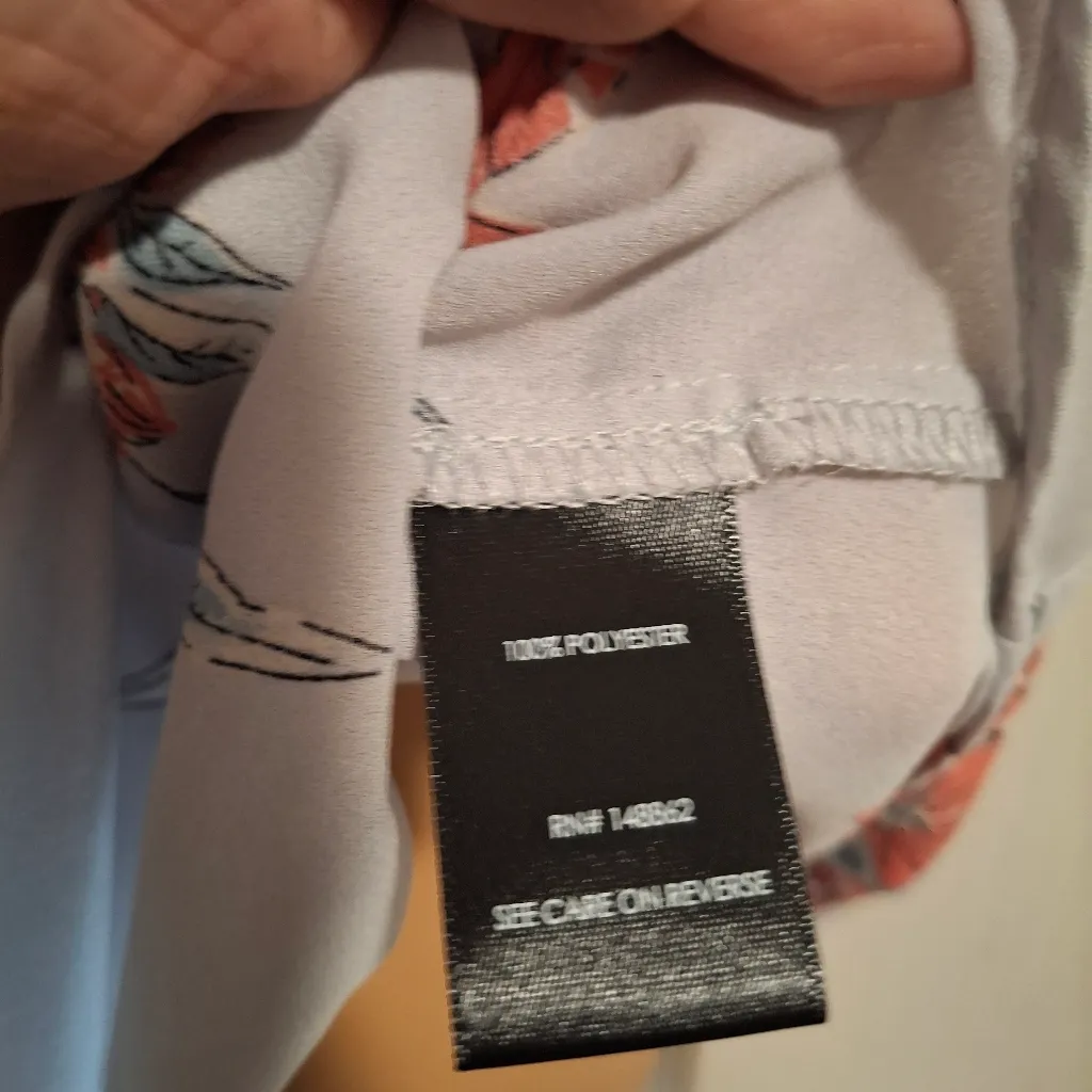 Torrid Sz 3 Floral Button-Down Blouse - Image 8