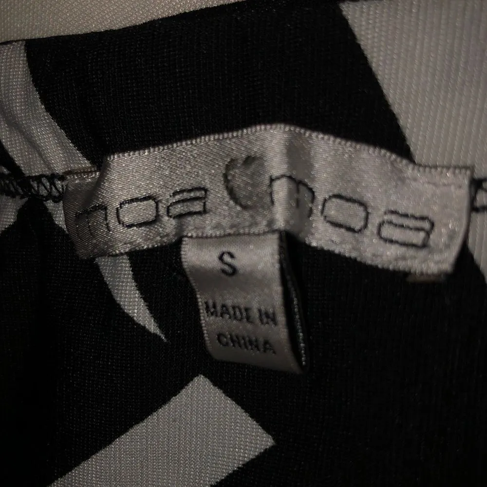 SOLD‼️Moa Moa maxi dress with gold strap details size small - Image 6