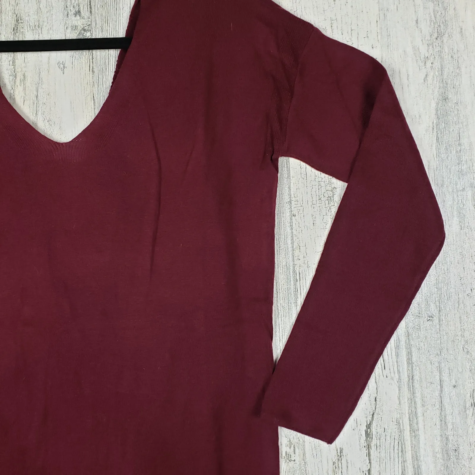 NWT Vimmia Shavasana Burgundy Open Back V-Neck Sweater Women's Size Medium - Image 7