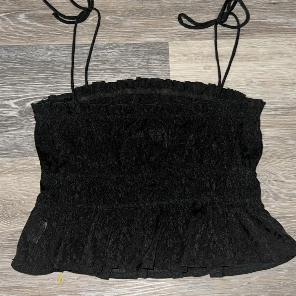 Princess Polly Black Lace Crop Top - Image 4