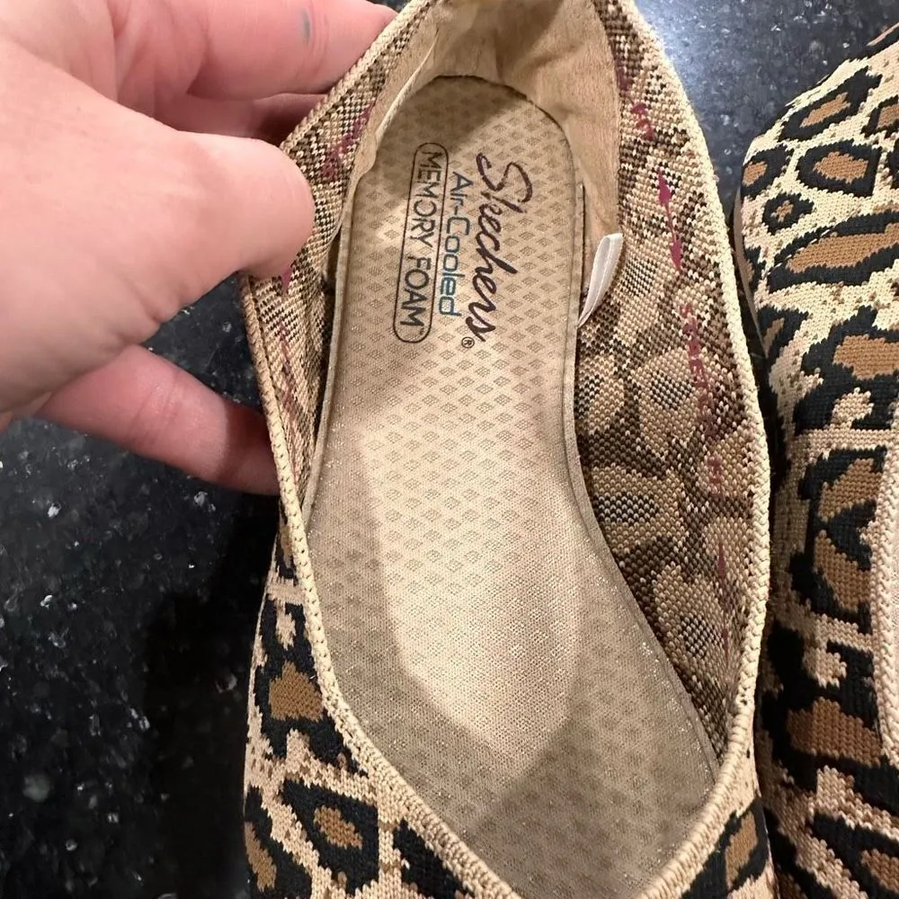 Skechers Knit Pointed Toe Cleo Cheetah Print Air-Cooled Memory Foam Flats Size 9 - Image 5