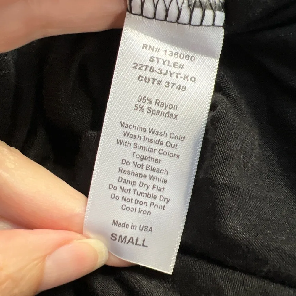 Project Social T‎ Golden Sun Graphic Cold Shoulder T Shirt - Image 7