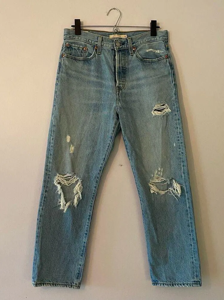 Levi's Premium Women's size 28 Wedgie Straight Light Distressed Button Fly Jeans - Image 2
