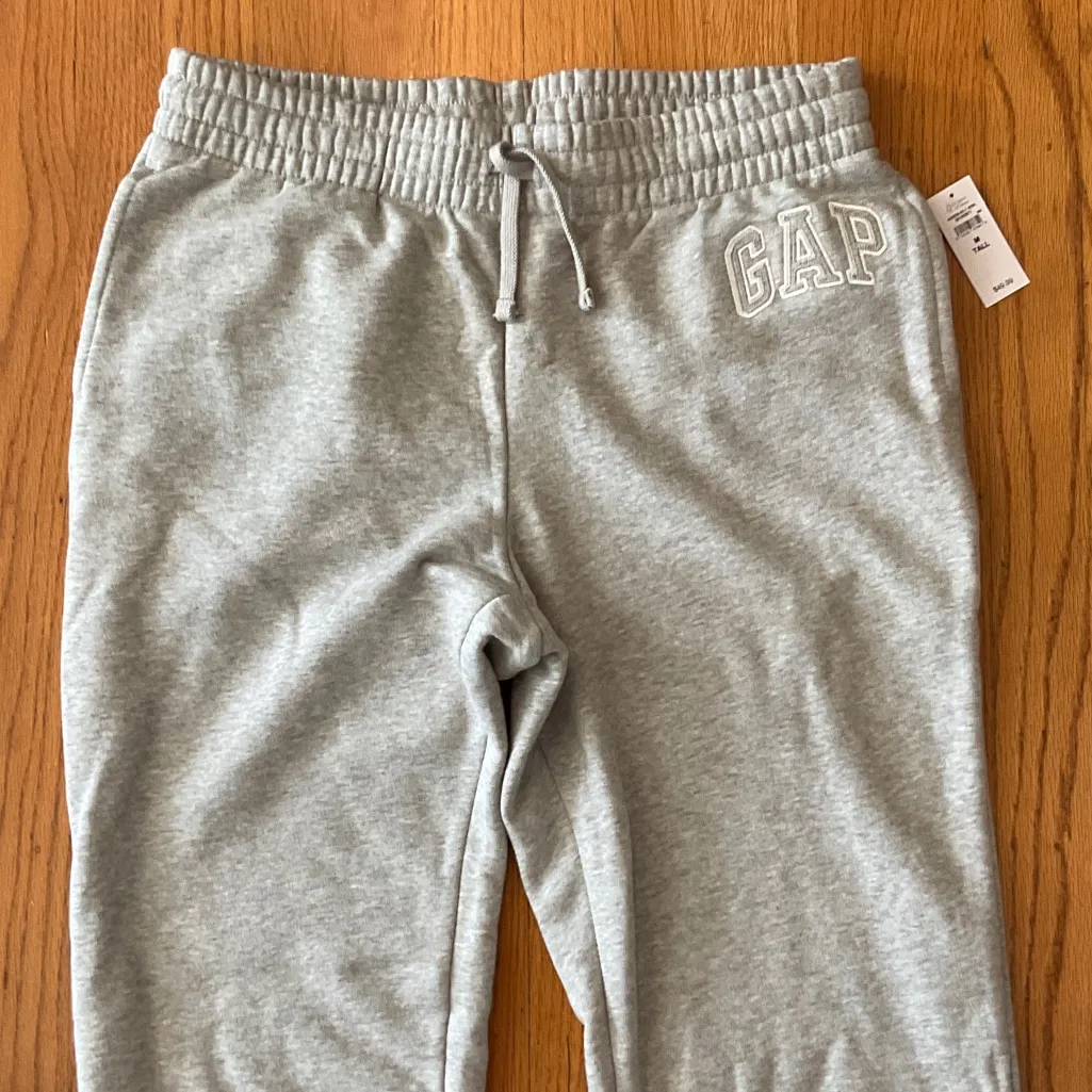 GAP Women's Heather Gray Track Pants, M Tall - Image 2