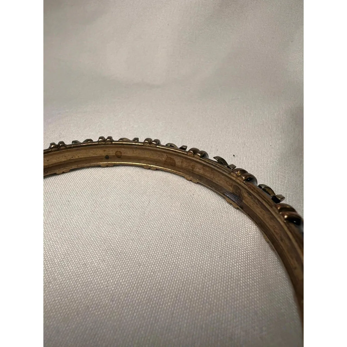 Vintage landau gold toned and black designer inspired regal bangle bracelet - Image 4