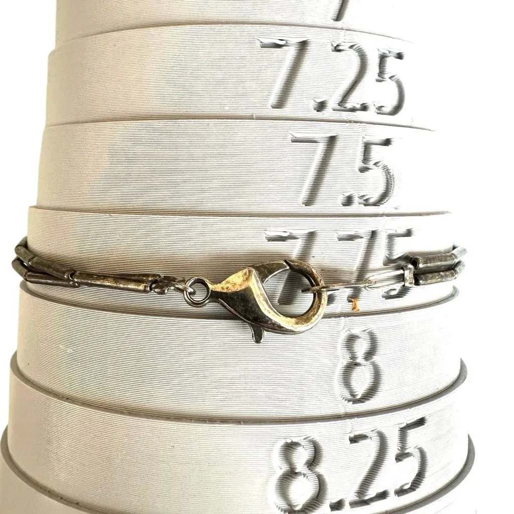 Southwestern Dyed Howlite, Coral & Shell Beaded Bracelet - Image 6