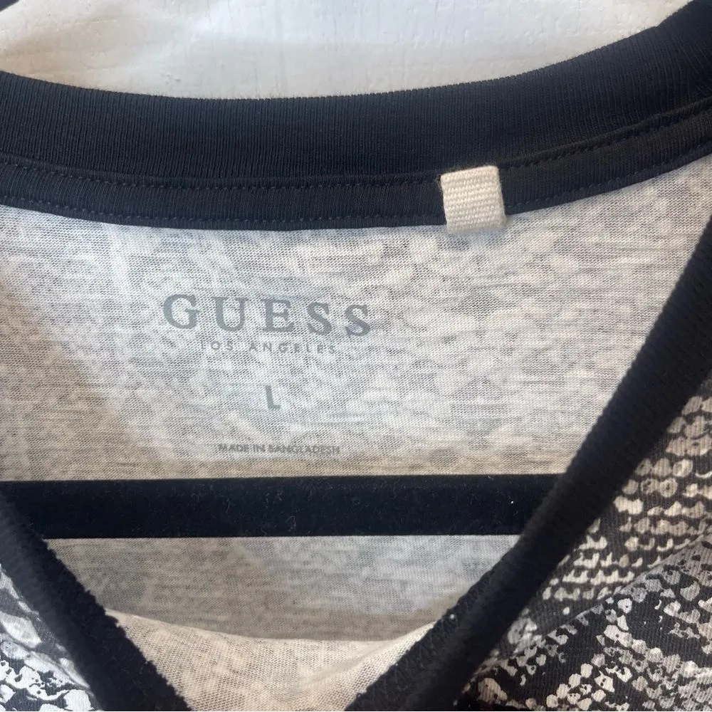 Guess Women’s Size Large Snake Print Skull Tee Top Black and Gray Sequin Rock - Image 4