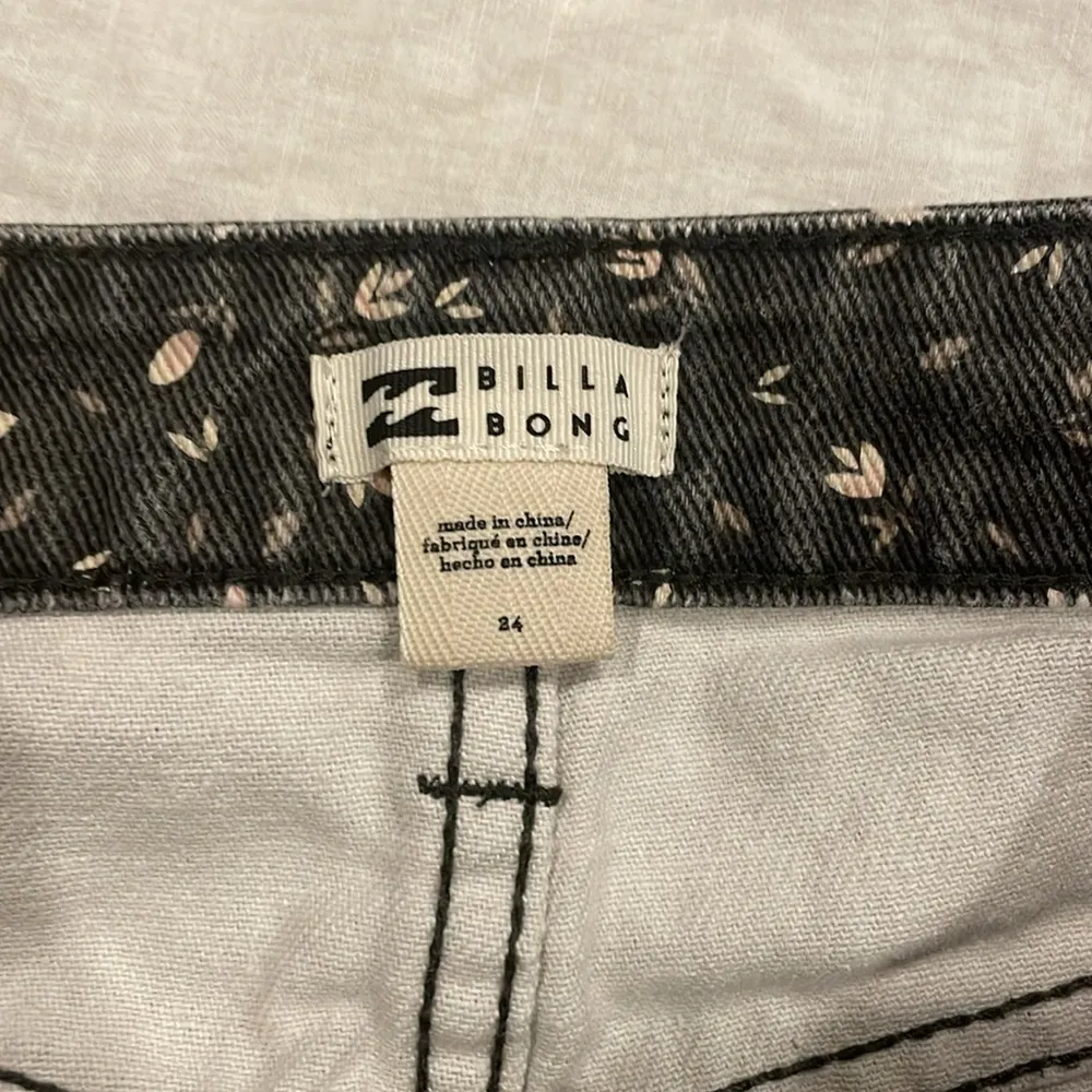 Billabong floral denim skirt - Image 3