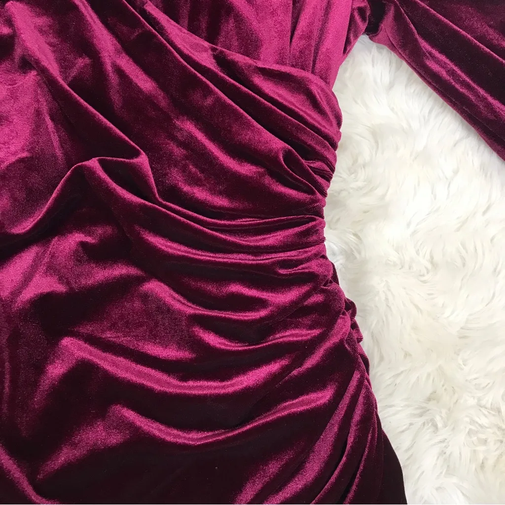 ALEX MARIE Burgundy Red Velvet Long Sleeve Dress Ruched Holiday Christmas Size 4 - Image 7