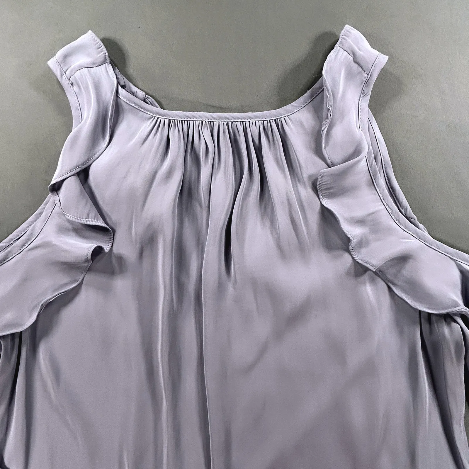 Alice & Trixie Lavender Cold Shoulder Boutique Ruffle‎ Bell Sleeve Top Small - Image 5