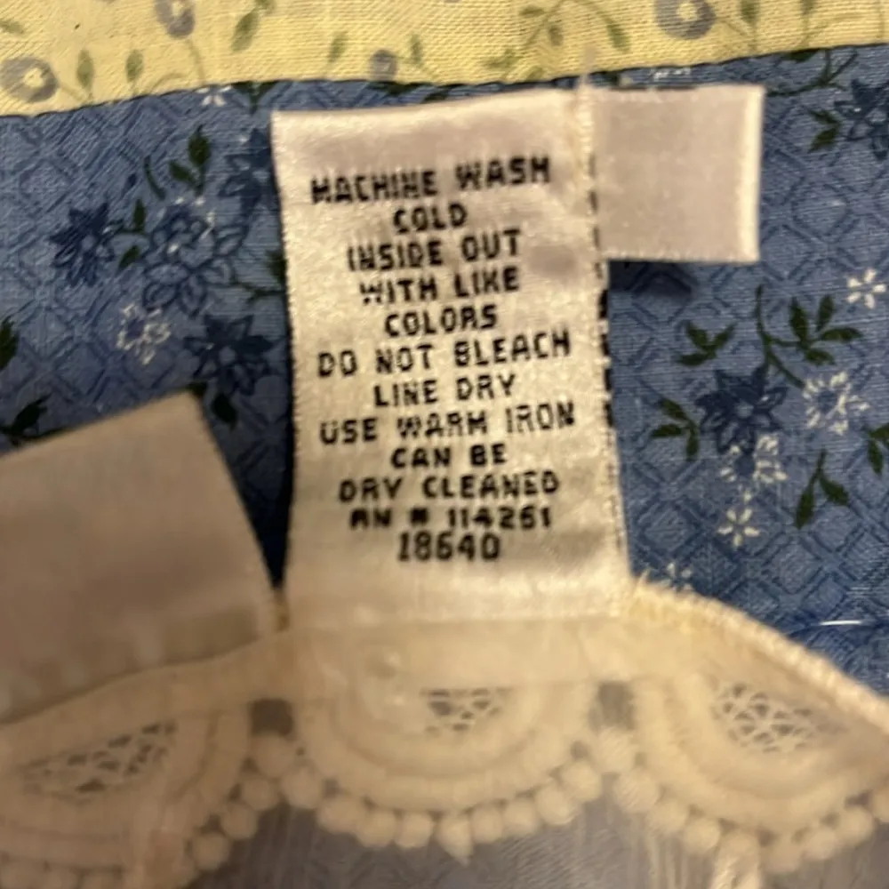 Newport News vintage sheer blouse size 6 - Image 6