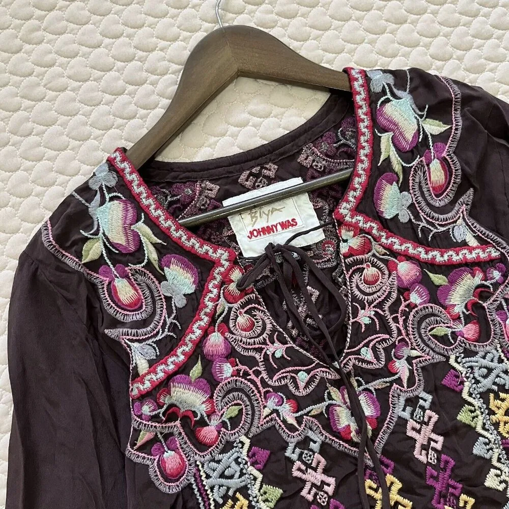 NWOT Johnny Was Embroidered Long sleeve Biya Silk Tunic Blouse Size XS - Image 3