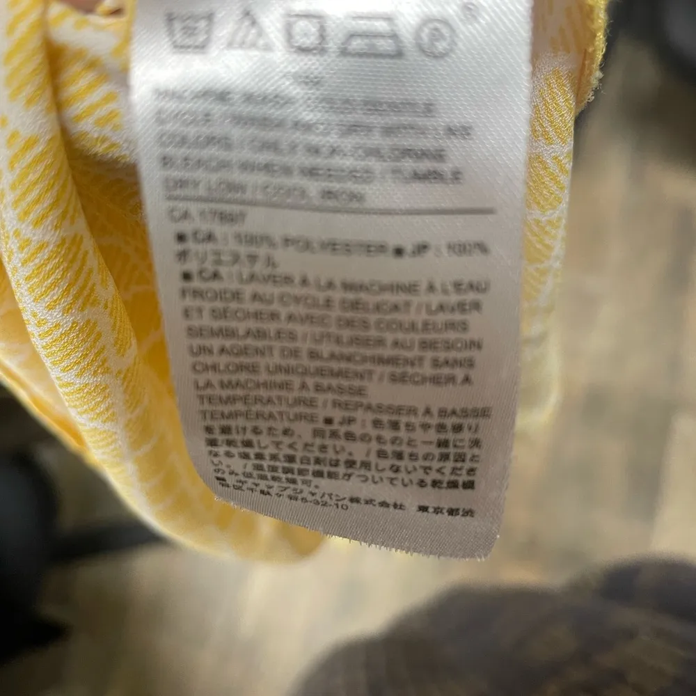 Banana Republic blouse, 3/4 sleeve, Large - Image 3