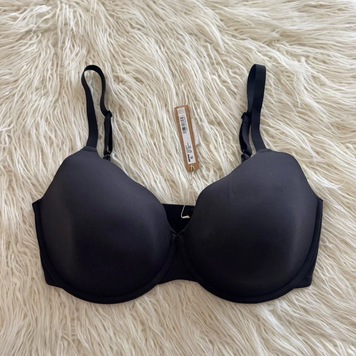 Skims Fits Everybody T-shirt Bra Onyx Size 36DD - Image 2
