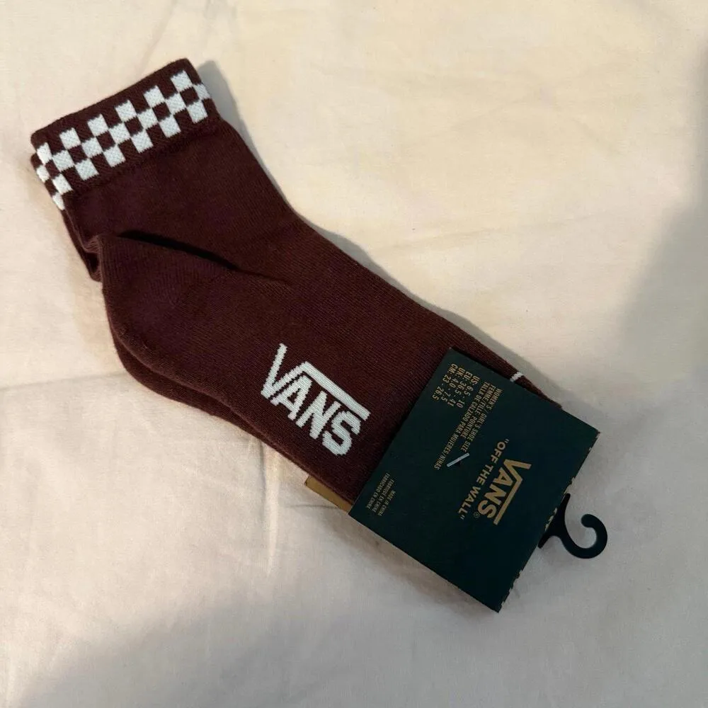 Vans  Tank top with socks - Image 4