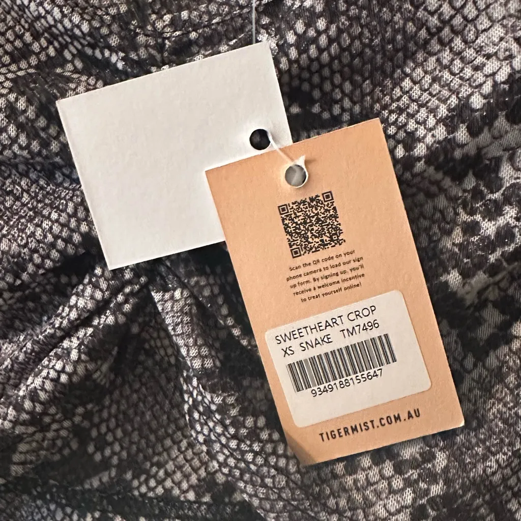 Tiger Mist  Black and Gray Snake Print Crop Top - Image 5