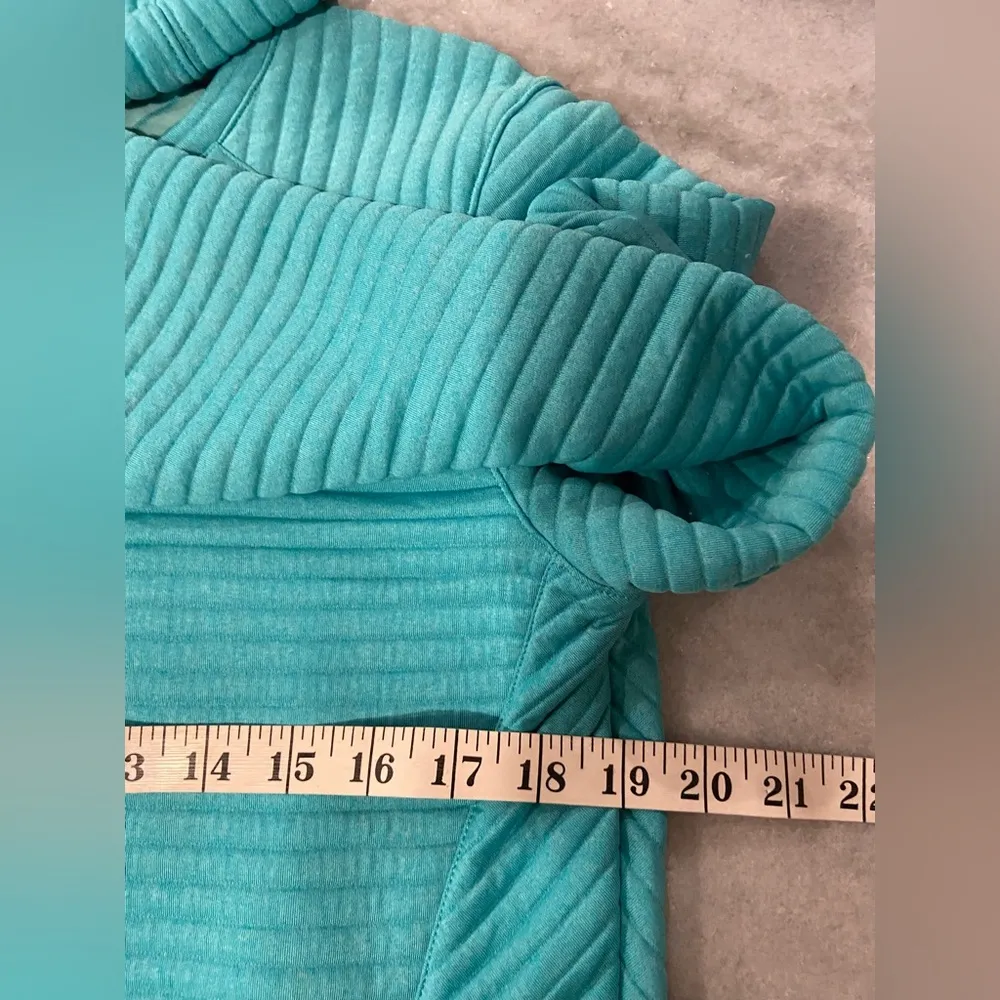 L.L. Bean Size S Aqua Blue Ribbed Airlight Crew Neck Pullover Thermal Top - Image 8