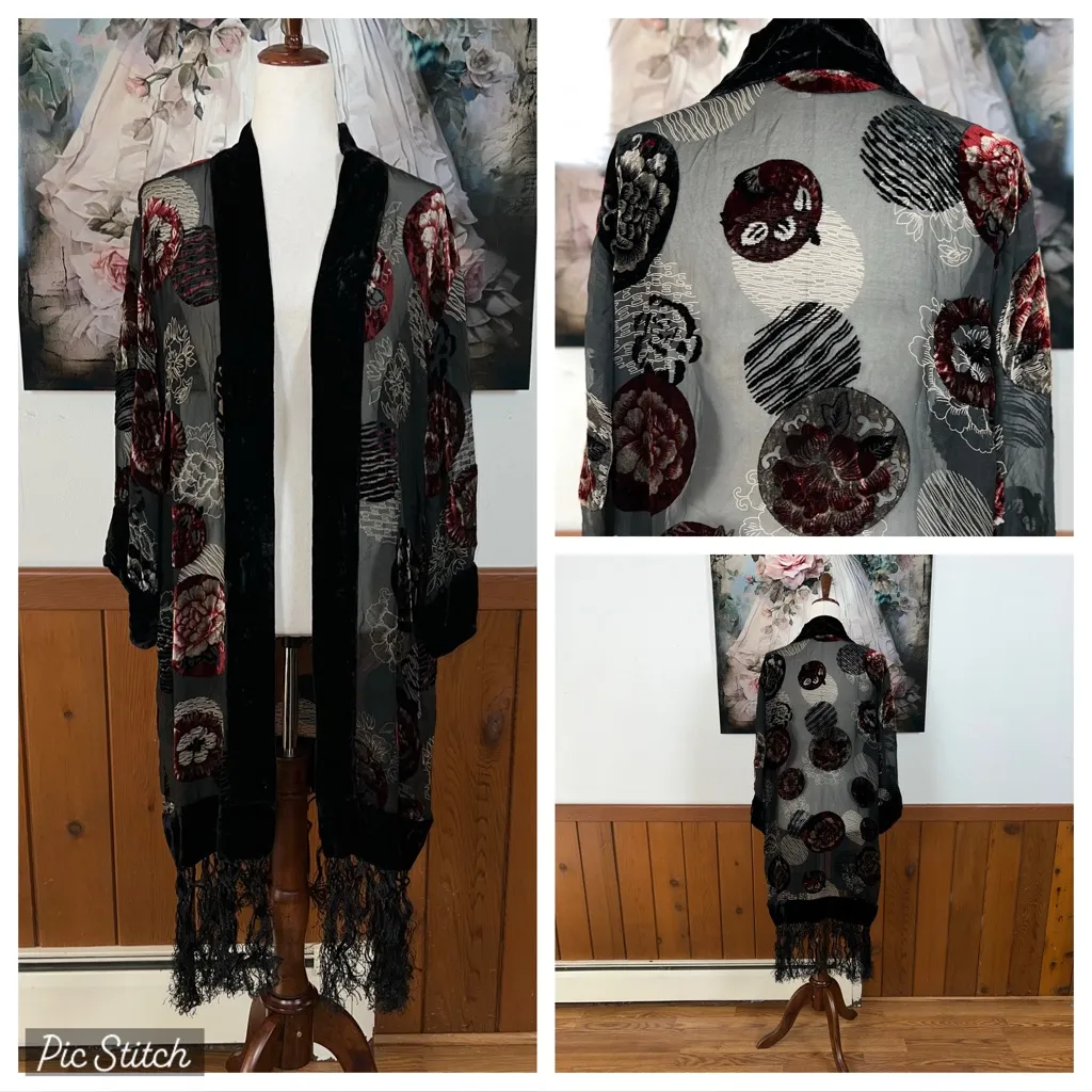 Gorgeous WinterSilks Flocked Velvet Silk Kimono! Black - Image 2