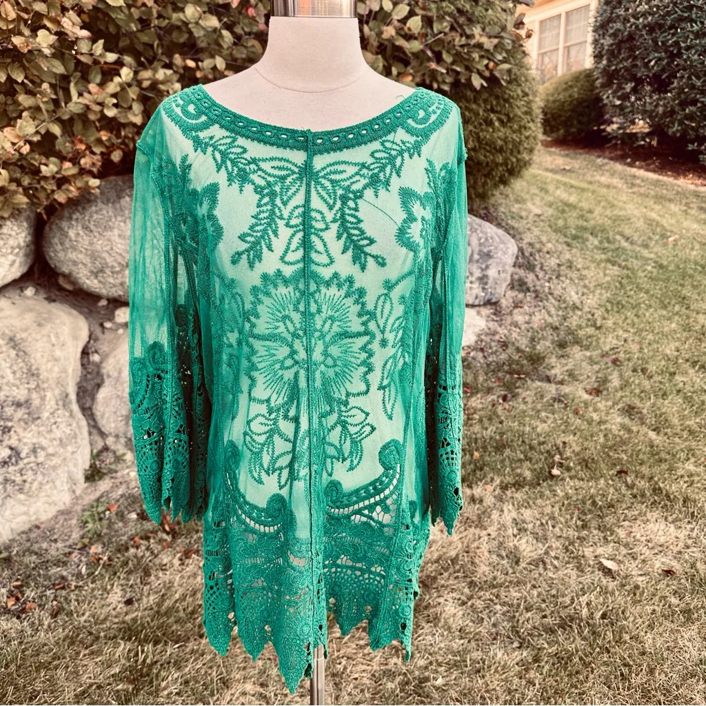 Ultra Pink Green Mesh Crochet Embroidery Top - Image 6