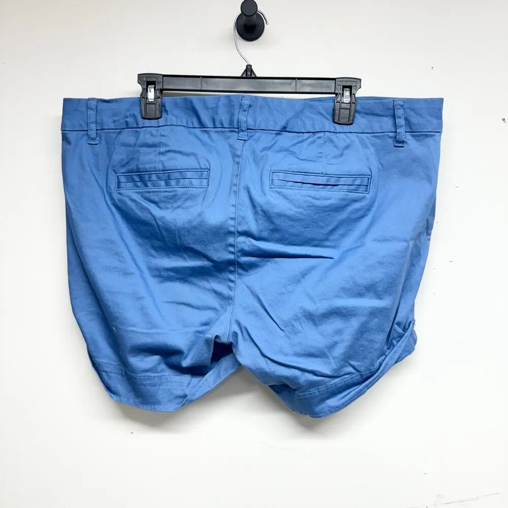 Torrid Women Low Waisted Button Closure Chino Shorts in pink Size 18 - Image 3