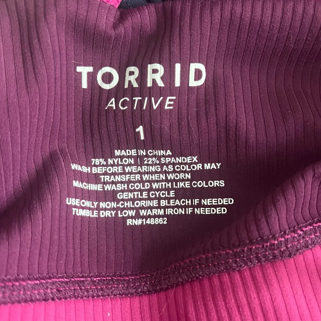 Torrid Winter Bloom Berry Wine Low Impact Wireless Rib Active Bra Size 1X - Image 8