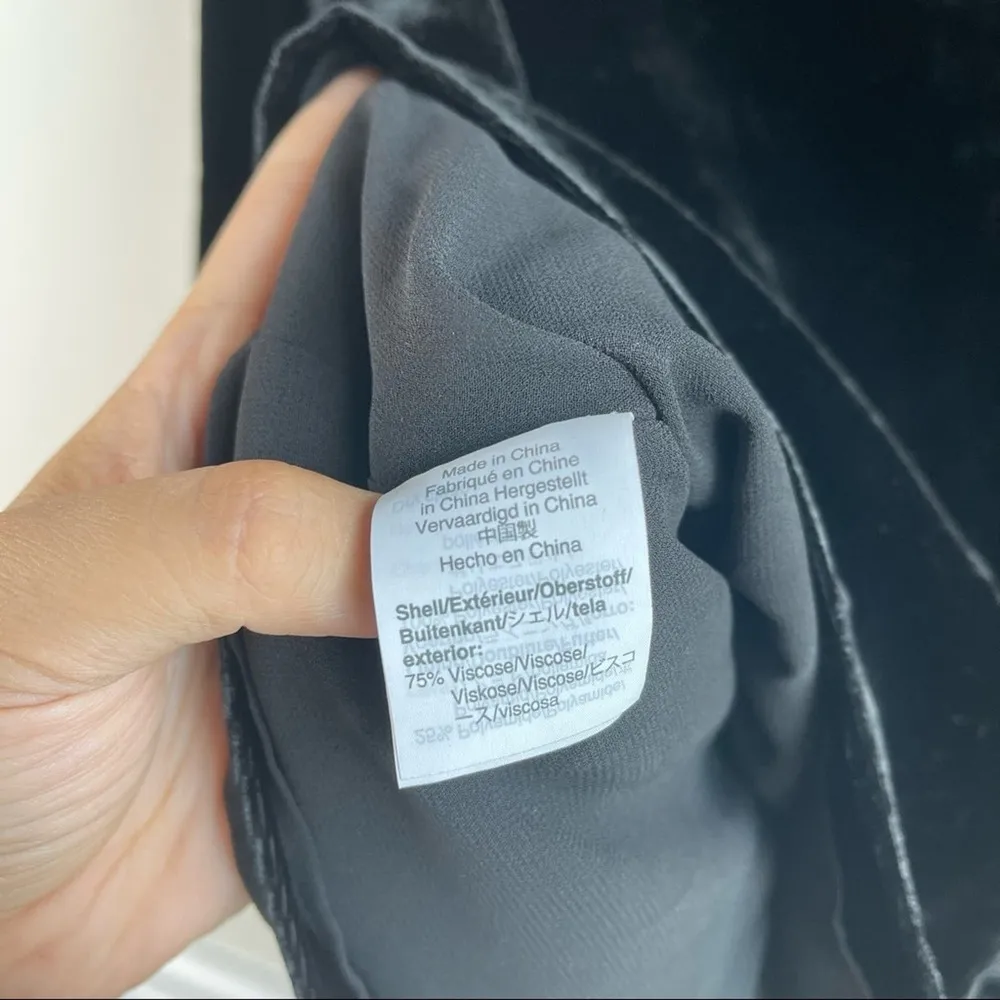 J Crew black velvet faux wrap‎ long sleeve top size 0 - Image 6