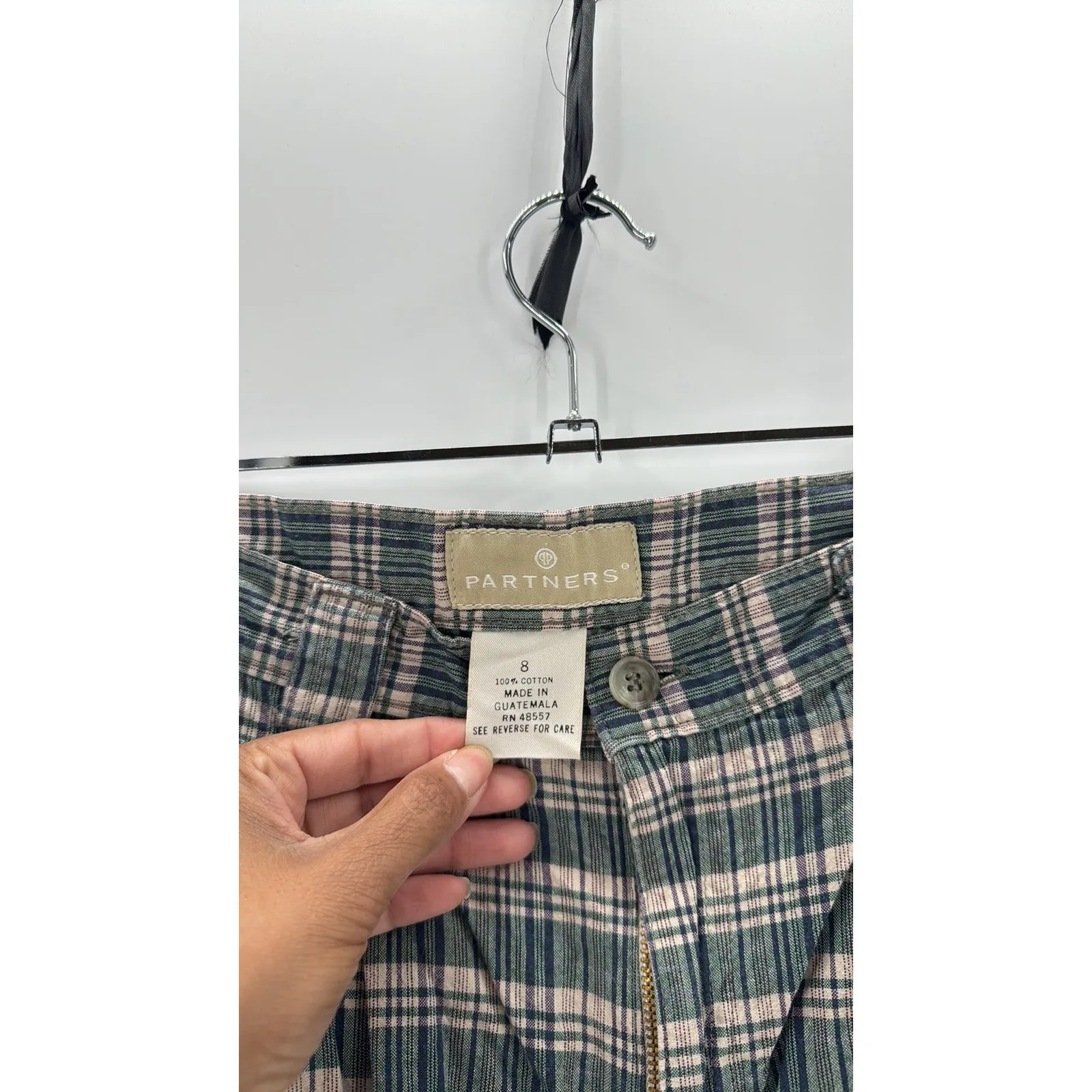 Vintage Partners plaid front pleated 90s high waisted Bermuda lpreppy shorts Green Size 26 - Image 5