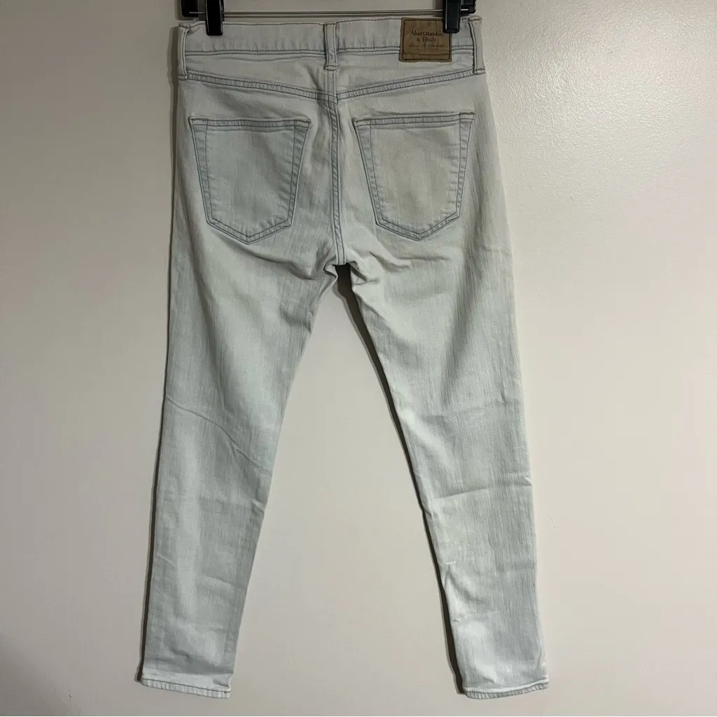 Women’s Abercrombie &‎ Fitch Super Skinny Size 28 X 30 White Denim Jeans - Image 13