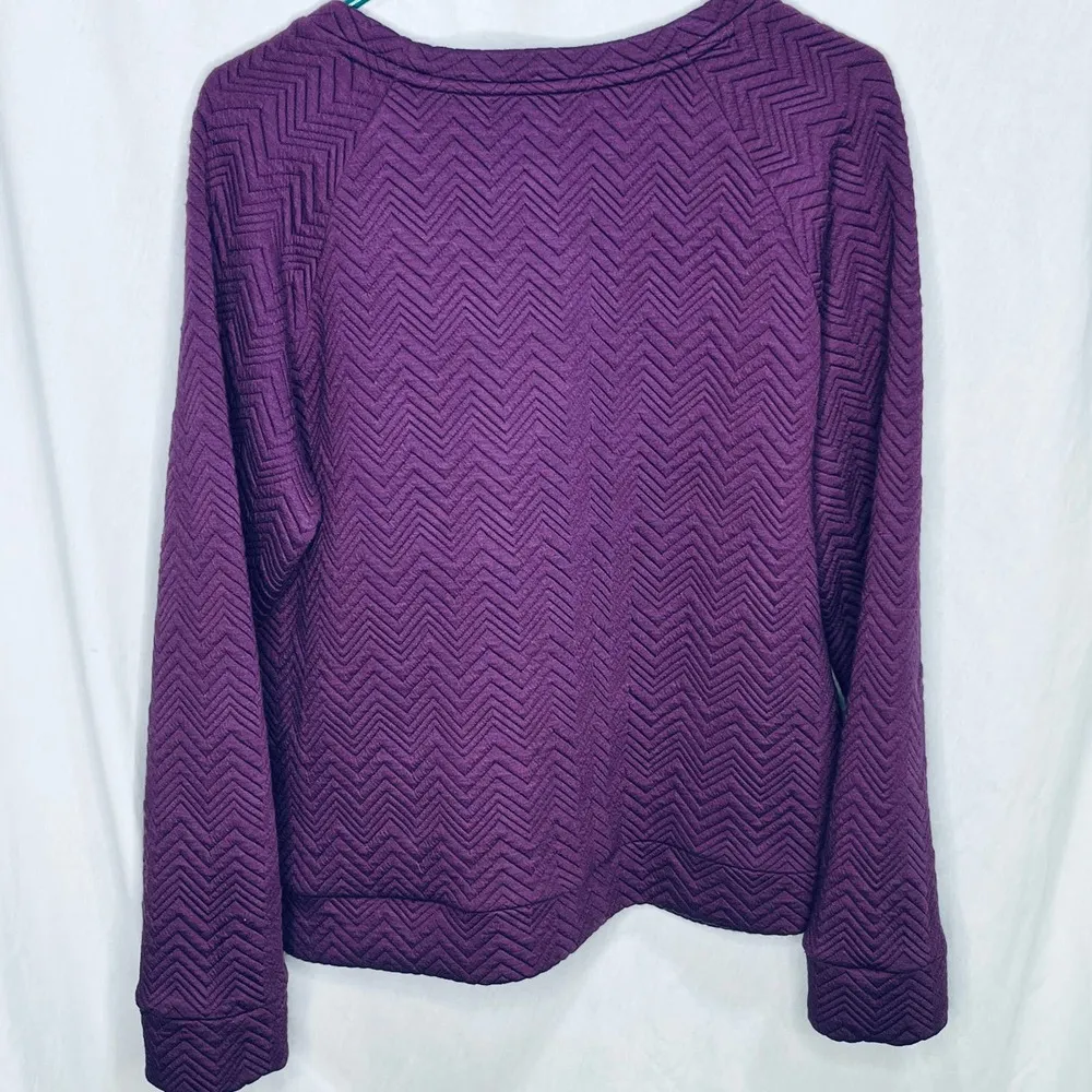 Liz Claiborne Purple Chevron Long Sleeve Sweatshirt L - Image 2