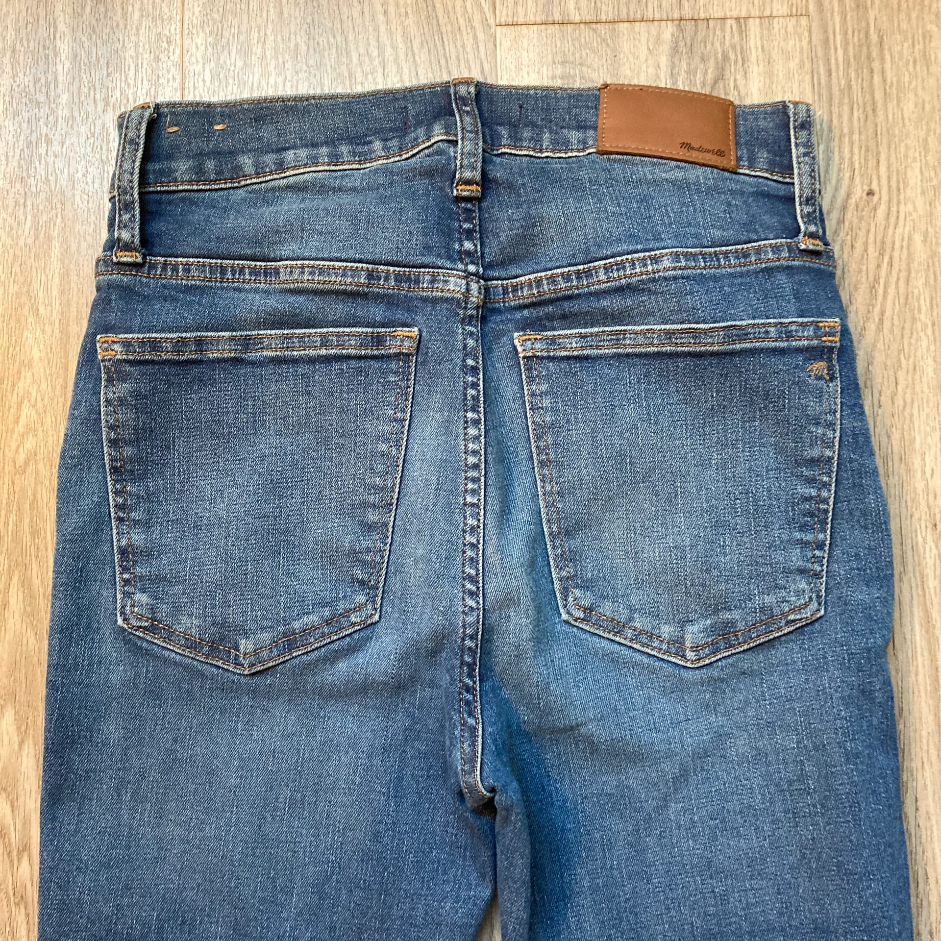 Madewell 10" High Rise Skinny Jeans Tulip Hem Edition Size 26 NWOT - Image 10