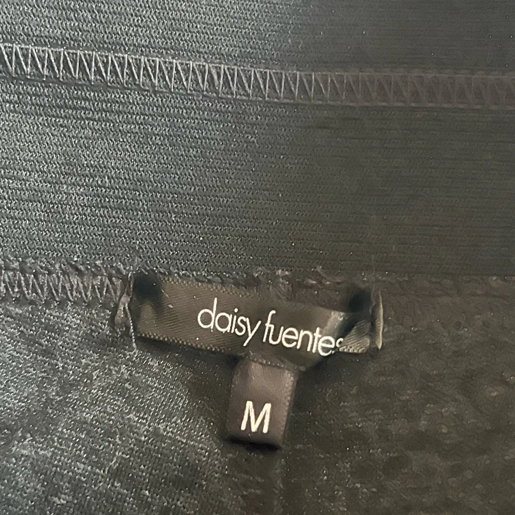 DAISY FUENTES Black High-Waisted Pants Leggings Dark Grey Chic Size Medium - Image 10