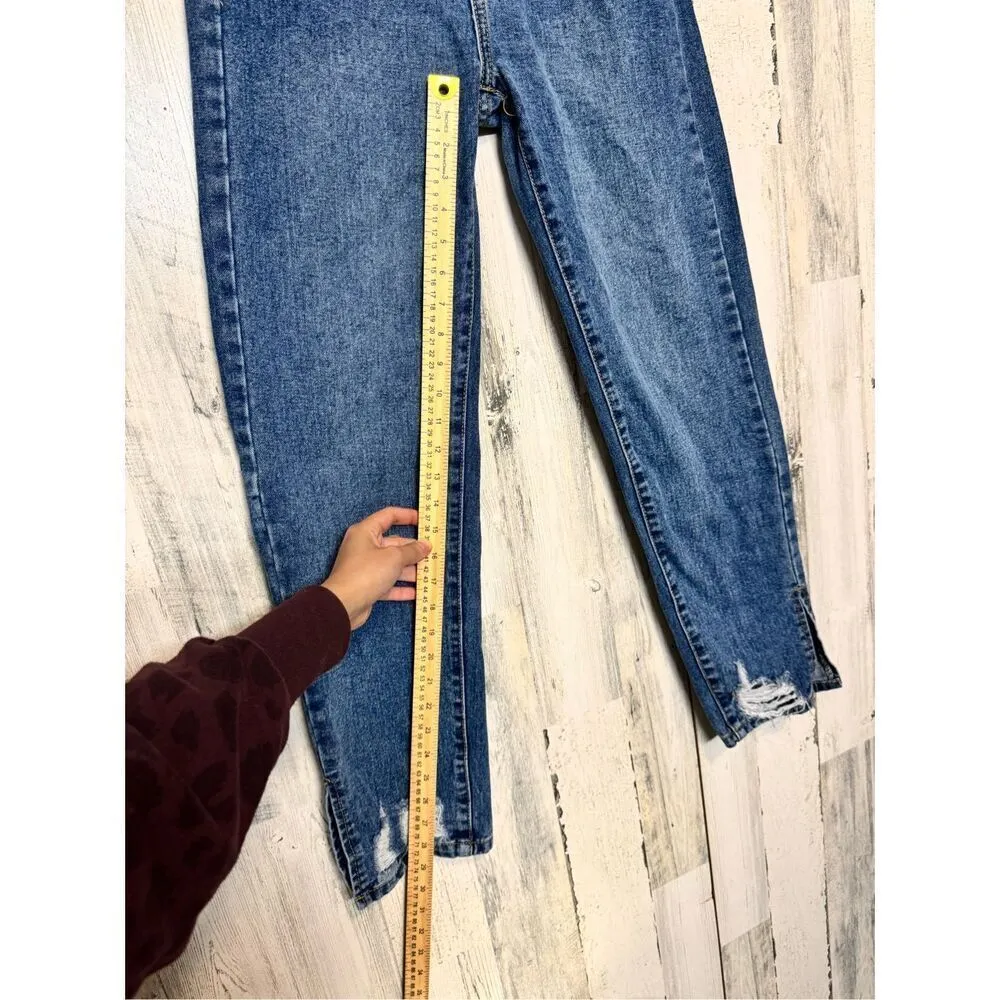 Prettylittlething Petite jeans size 2 - Image 6