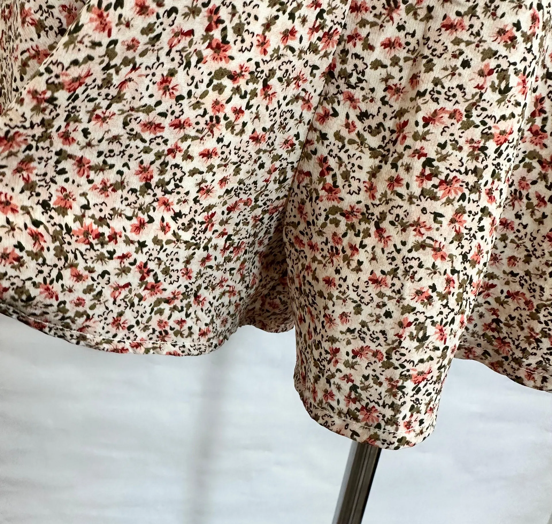 Ditzy Floral Romper - Image 2