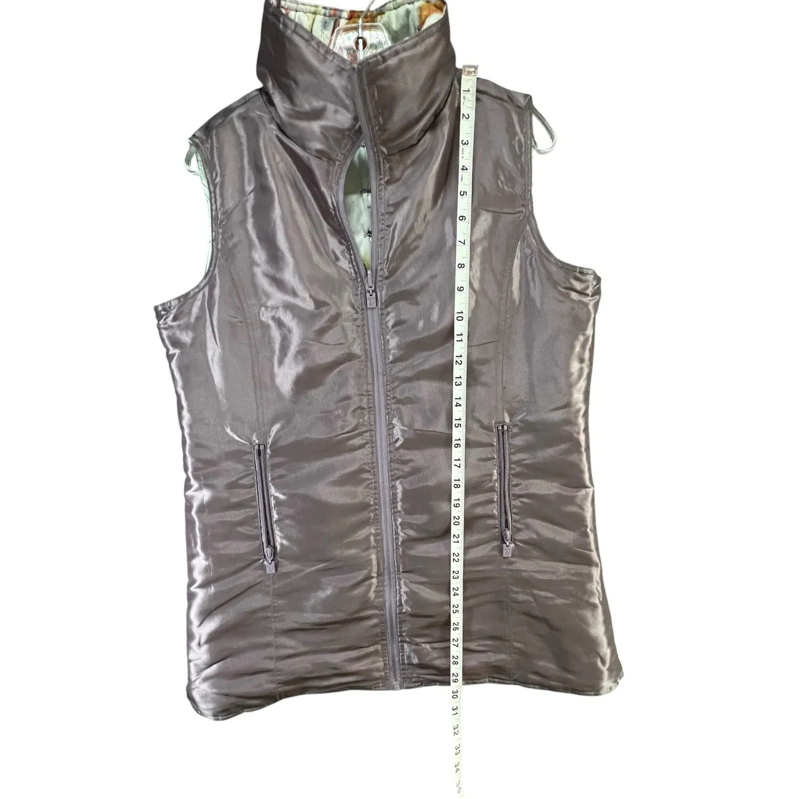 UbU Reversible Quilted Vest Womens M Multicolor Metallic Taupe Faux Suede Artsy Size M - Image 11